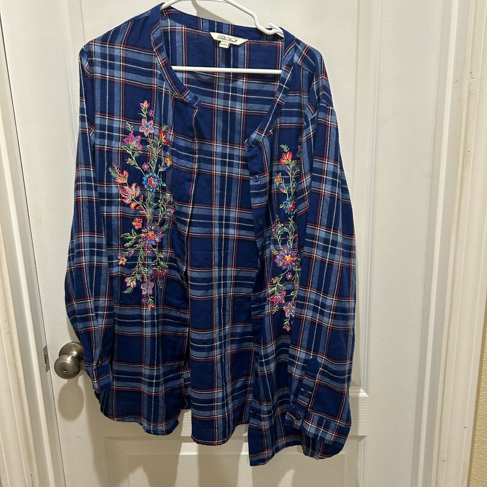 The Pioneer Woman Blue Plaid Button Down with Floral Accents